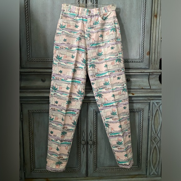 100 % cotton jeans w/ palm trees, convertibles & tall buildings in pastel shades - Picture 2 of 8